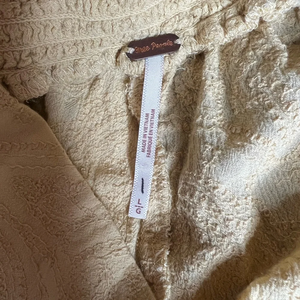 Free People Embroidered Tiered Boho high rise pants, yellow, hard to find LARGE - Picture 4 of 8